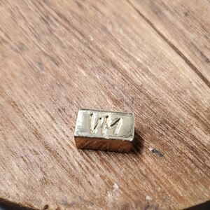 P279 Vanessa Mooney Pendant Charm